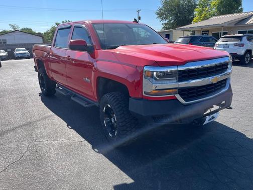 RED 2018 Chevrolet Silverado 1500 1LT
