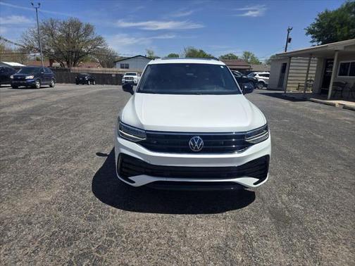 2023 Volkswagen Tiguan 2.0T SE R-Line Black