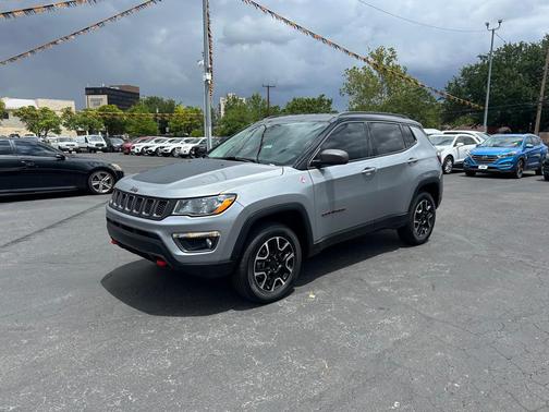 GRAY 2021 Jeep Compass Trailhawk