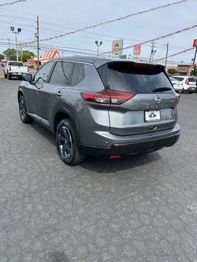 GRAY 2024 Nissan Rogue SV