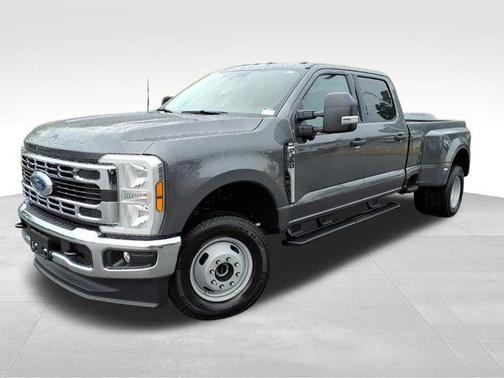 2026 Ford F-350 XLT