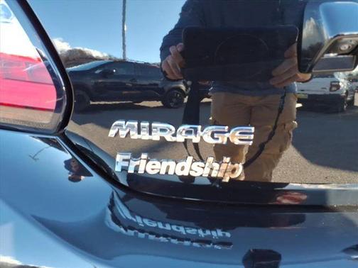 2024 Mitsubishi Mirage ES