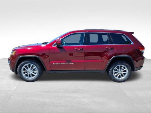 Velvet Red Pearlcoat 2022 Jeep Grand Cherokee WK Laredo
