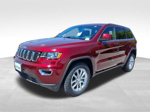 Velvet Red Pearlcoat 2022 Jeep Grand Cherokee WK Laredo