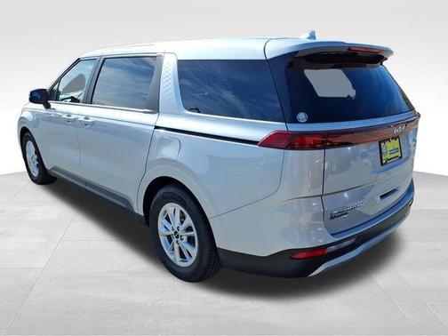 2022 Kia Carnival LXS