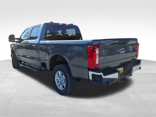 2026 Ford F-350 XLT