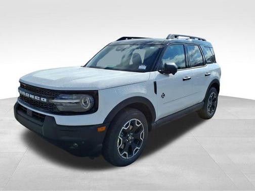 Oxford White 2026 Ford Bronco Sport Outer Banks