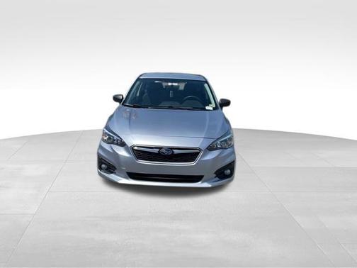 2019 Subaru Impreza 2.0i