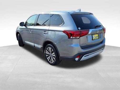 2019 Mitsubishi Outlander SE