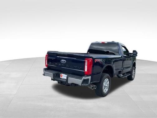 2023 Ford F-350 XLT