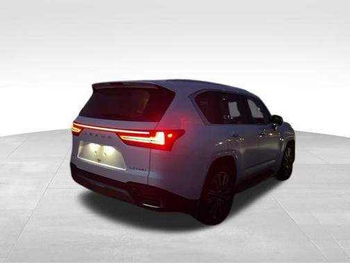 2024 Lexus LX 600 Luxury