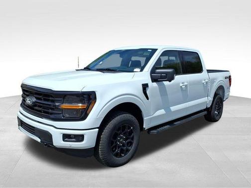 Oxford White 2026 Ford F-150 XLT