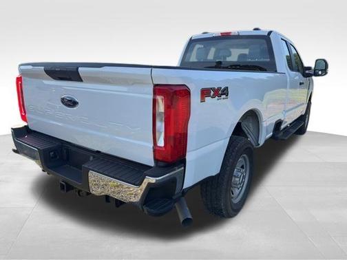 Oxford White 2024 Ford F-350 XL