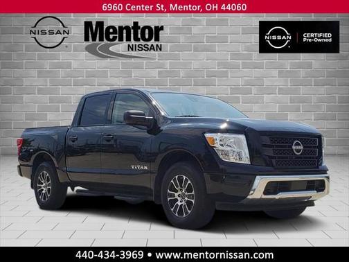 2024 Nissan Titan SV