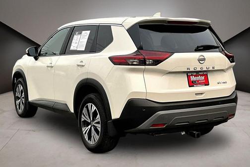 White 2023 Nissan Rogue SV