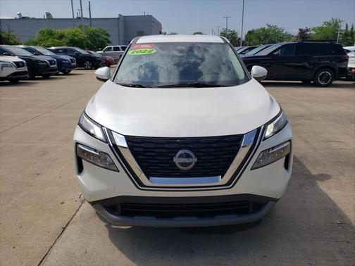 2022 Nissan Rogue SV