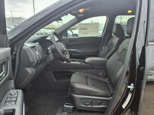 2025 Nissan Pathfinder Rock Creek 4WD