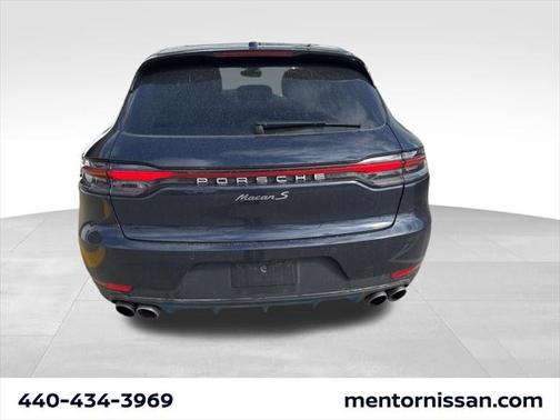 2019 Porsche Macan Base