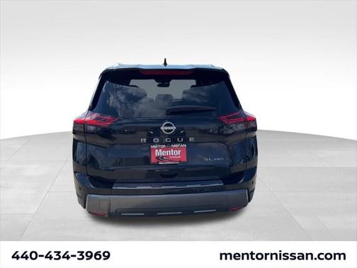2024 Nissan Rogue SL