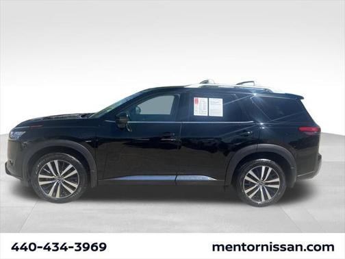 2024 Nissan Pathfinder Platinum 4WD