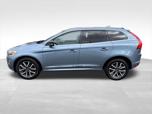 2017 Volvo XC60 T6 Dynamic