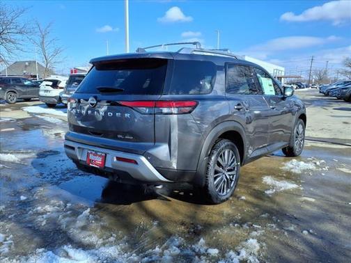 2025 Nissan Pathfinder SL 4WD