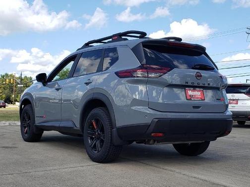 2025 Nissan Rogue Rock Creek