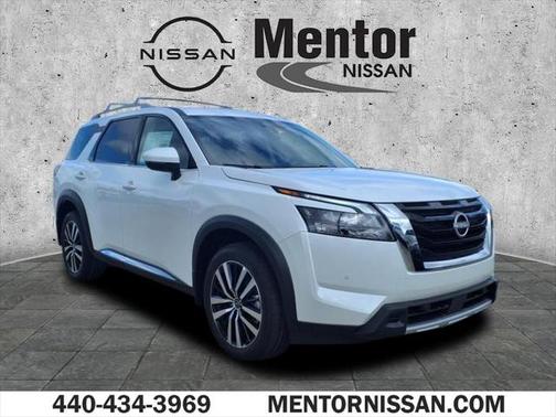 2025 Nissan Pathfinder Platinum 4WD