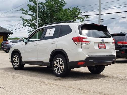 2022 Subaru Forester Premium