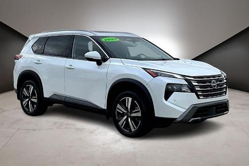 Everest White P 2025 Nissan Rogue SL