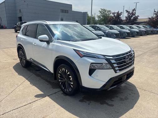 2025 Nissan Rogue Platinum