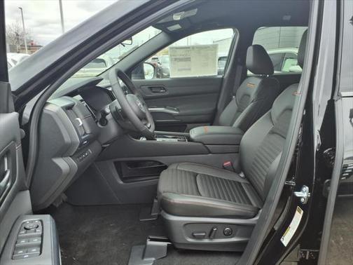 2025 Nissan Pathfinder Rock Creek 4WD