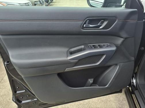 2025 Nissan Pathfinder Rock Creek 4WD