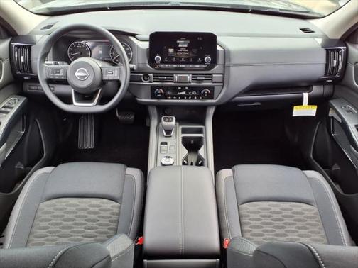 2025 Nissan Pathfinder S 4WD