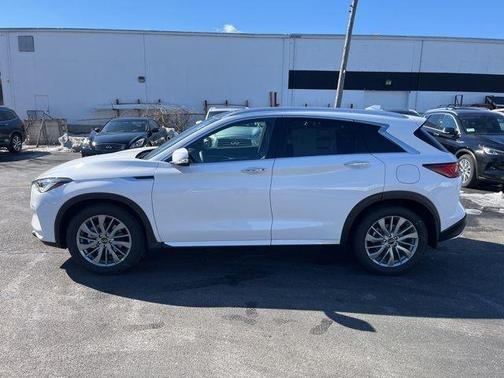 2025 INFINITI QX50 Luxe