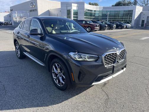 2022 BMW X4 xDrive30i