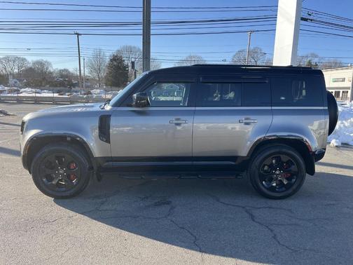 2023 Land Rover Defender 110 X-Dynamic SE