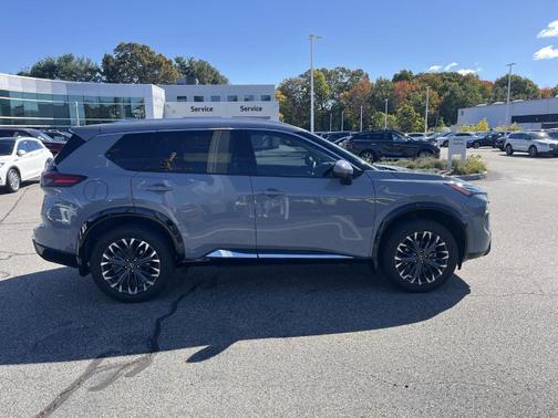 2024 Nissan Rogue Platinum
