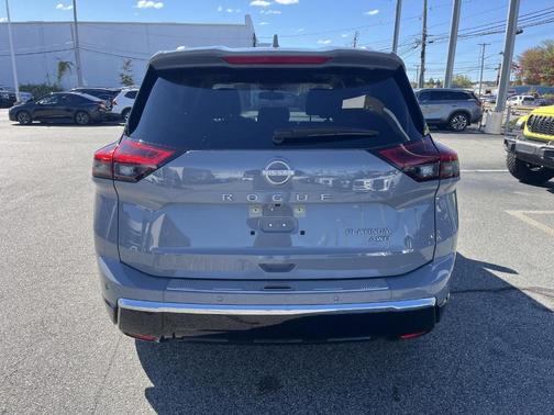2024 Nissan Rogue Platinum