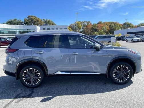2024 Nissan Rogue Platinum