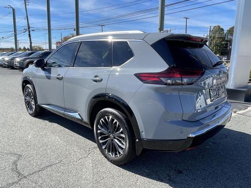 2024 Nissan Rogue Platinum