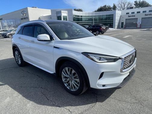 2023 INFINITI QX50 Luxe