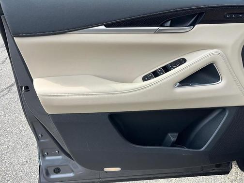2025 INFINITI QX60 SENSORY
