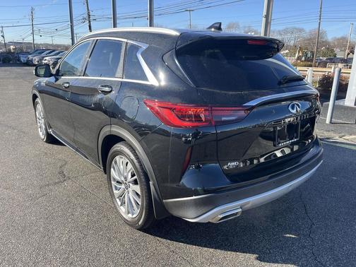 2023 INFINITI QX50 Luxe