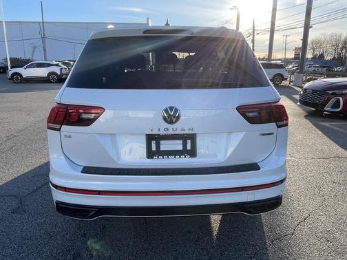 2023 Volkswagen Tiguan 2.0T SE R-Line Black