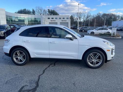 2021 Porsche Macan Base