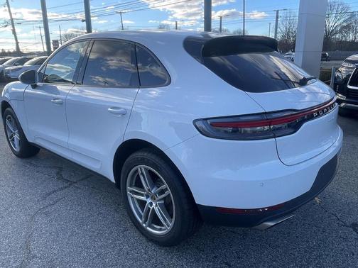 2021 Porsche Macan Base