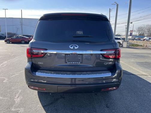 2024 INFINITI QX80 SENSORY
