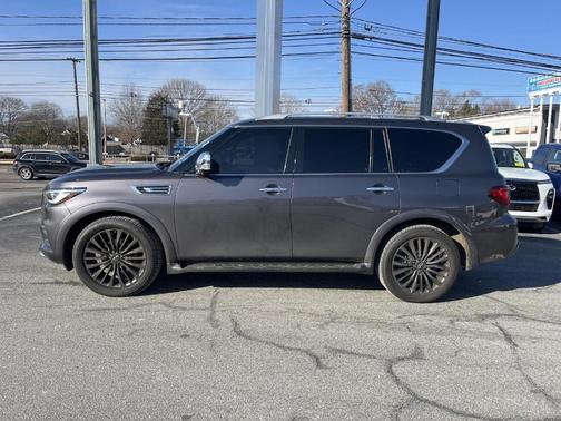 2024 INFINITI QX80 SENSORY