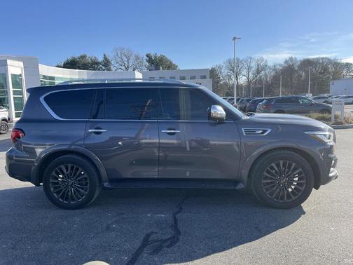 2024 INFINITI QX80 SENSORY